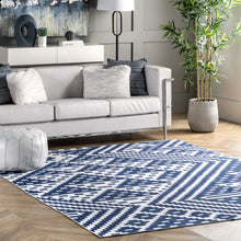 Jagged Modern Trellis Washable Area Rug: Black / Rectangle / 4' x 6'