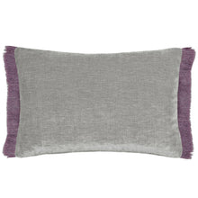Isernia Cushion Berry: Berry / Feather Rich Filled / 40 x 60cm
