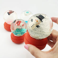 Snowglobe Bath Bomb: Reindeer