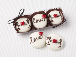 3oz 3pc Couple Love Chocolate Covered Oreos®