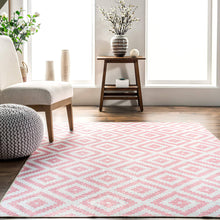 Kellee Machine Washable Modern Diamonds Area Rug: Black / Runner / 2' 6" x 8'