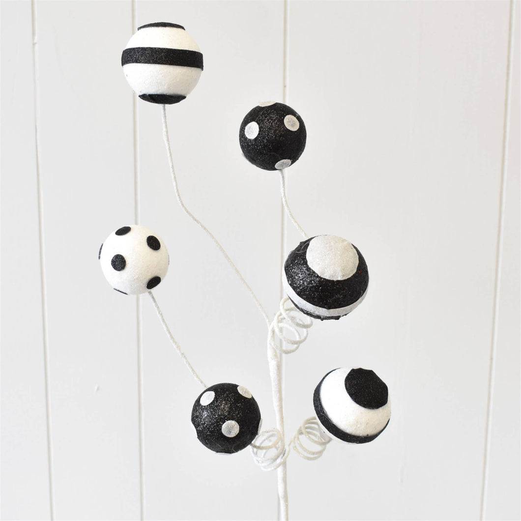 Dots and Stripes Spiral/Ball Spray - White/Black 24