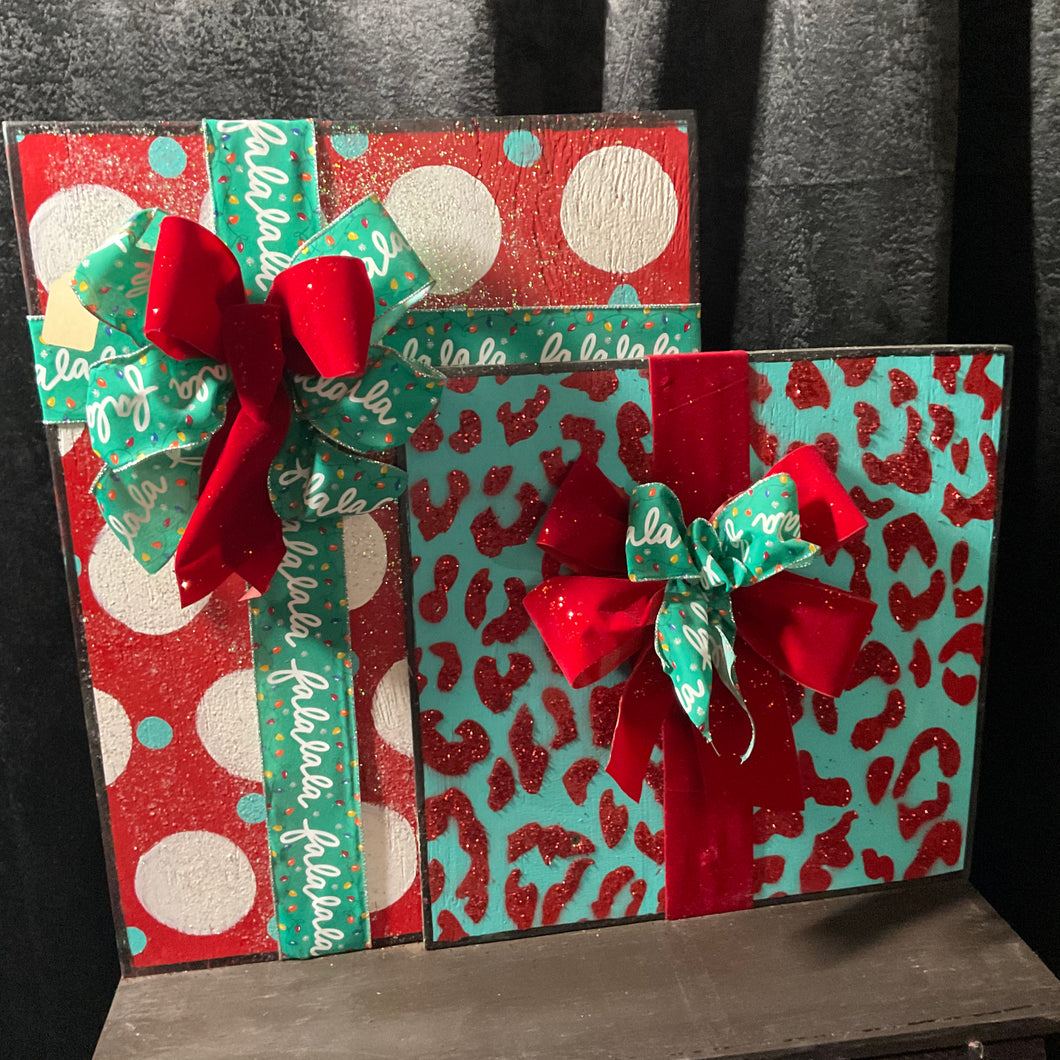 Double Wooden Present